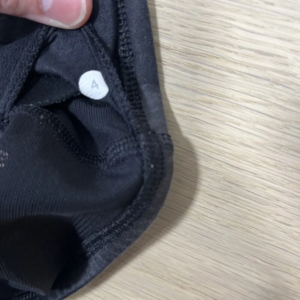 Lululemon Womens Sport Bra Size 4 - Picture 4 of 4